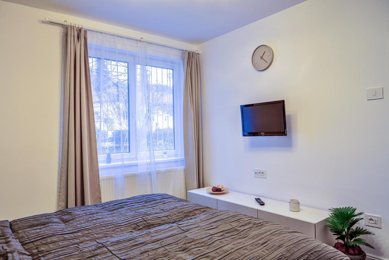 5 Min To Everything-Stylish-Modern-Old City Center Braşov Exterior foto